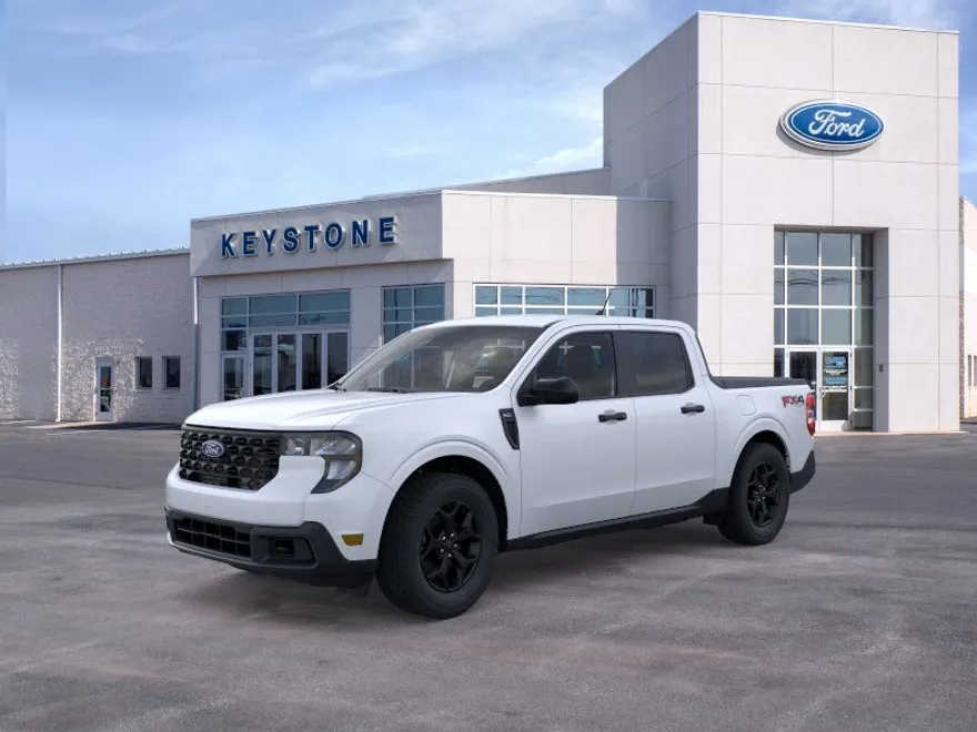 2025 Ford Maverick XLT photo 1