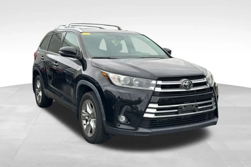 2019 Toyota Highlander Limited photo 1