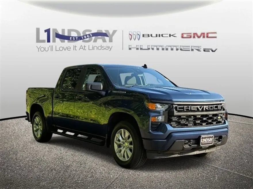 2022 Chevrolet Silverado 1500 Custom photo 1