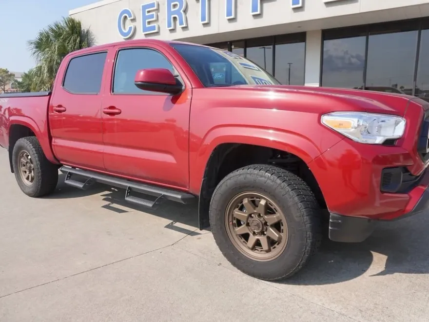 2023 Toyota Tacoma SR photo 1