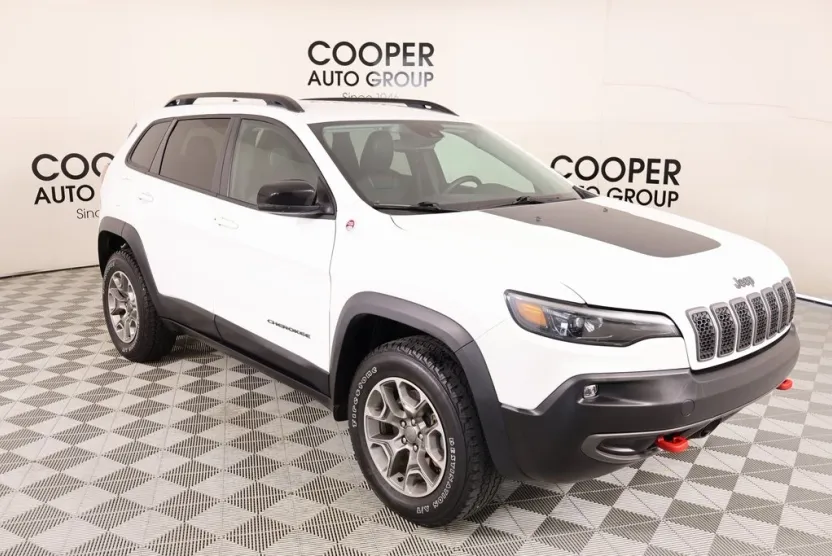 2022 Jeep Cherokee Trailhawk photo 1