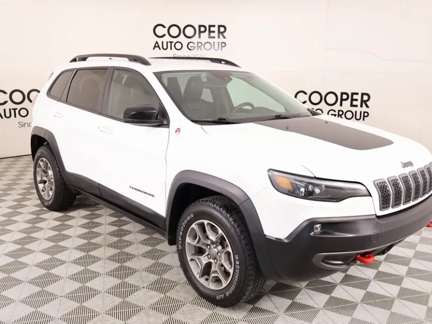 2022 Jeep Cherokee Trailhawk photo 1