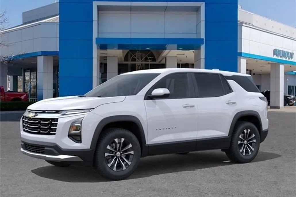 2026 Chevrolet Equinox LT photo 1
