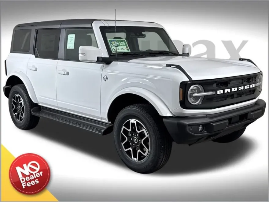 2025 Ford Bronco Outer Banks photo 1