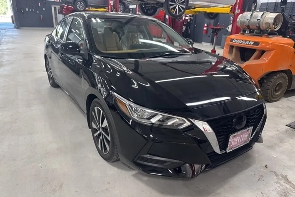 2023 Nissan Sentra SV Premium photo 1