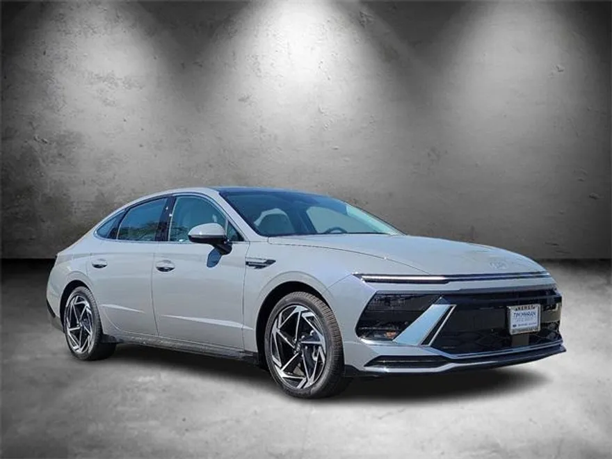2025 Hyundai Sonata SEL Convenience photo 1
