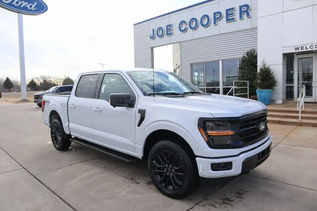 2025 Ford F-150 XLT photo 1