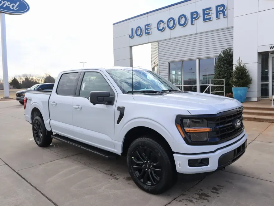 2025 Ford F-150 XLT photo 1