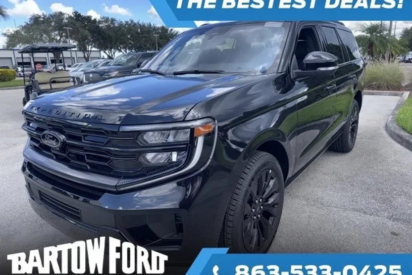 2025 Ford Expedition Platinum photo 1
