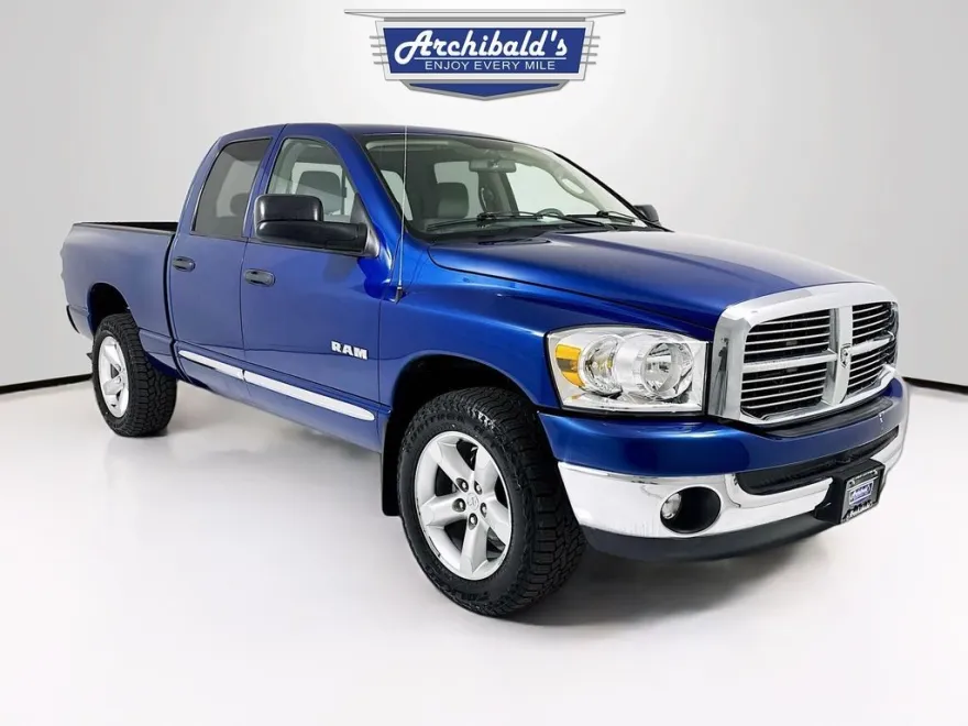 2008 Dodge Ram SLT photo 1