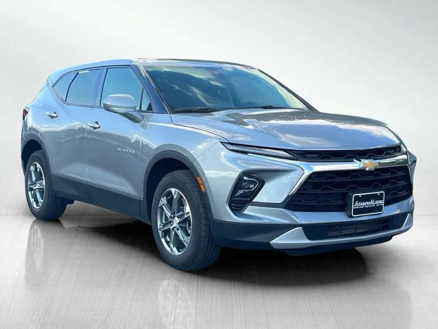 2025 Chevrolet Blazer 2LT photo 1