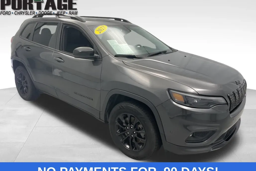 2023 Jeep Cherokee Altitude photo 1