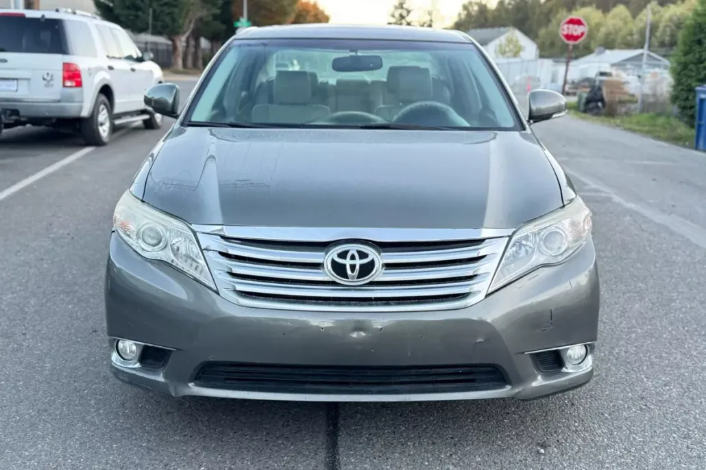 2012 Toyota Avalon photo 1