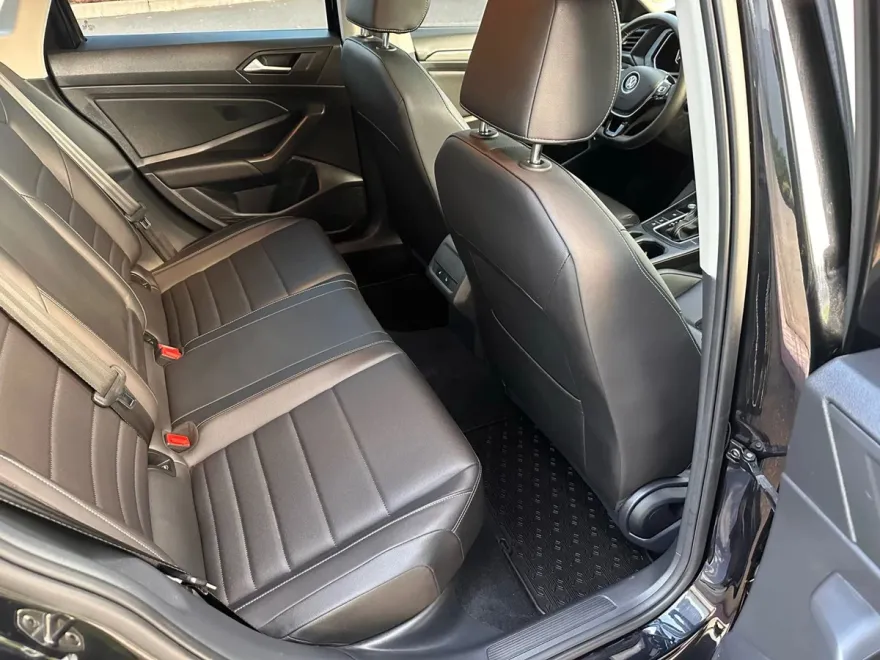 2021 Volkswagen Jetta 1.4T SEL photo 1