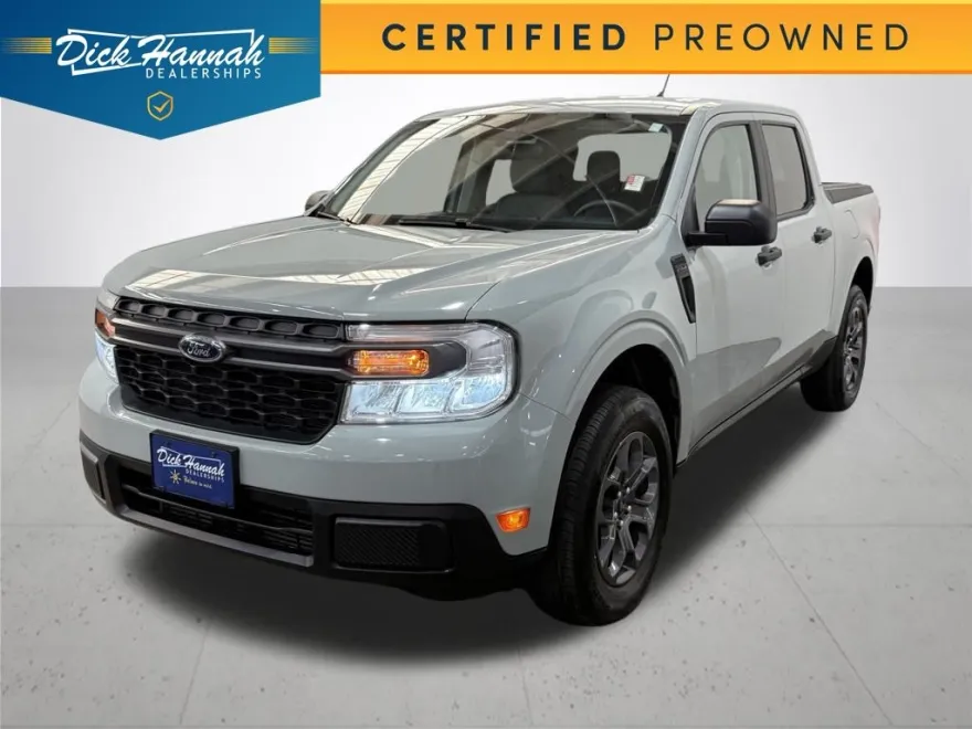 2024 Ford F-150 Lightning Lariat photo 1