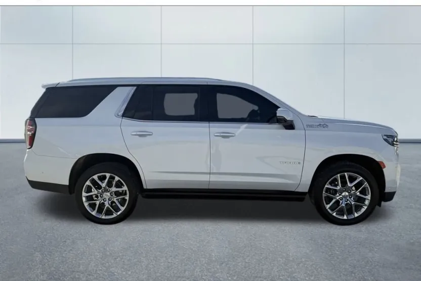 2024 Chevrolet Tahoe High Country photo 1