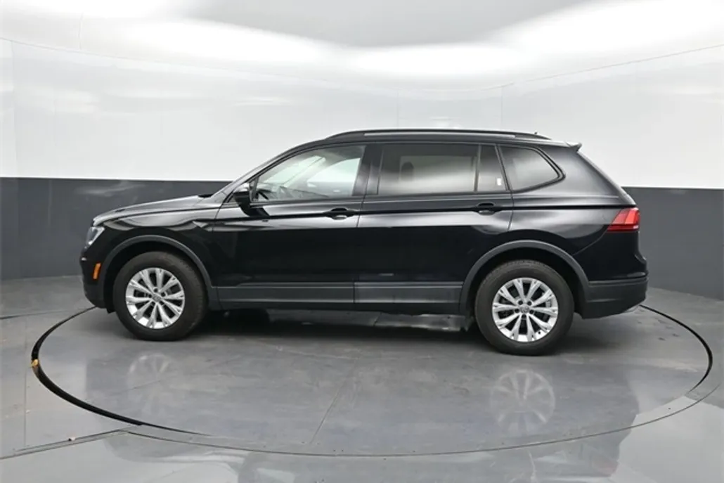 2020 Volkswagen Tiguan S photo 1