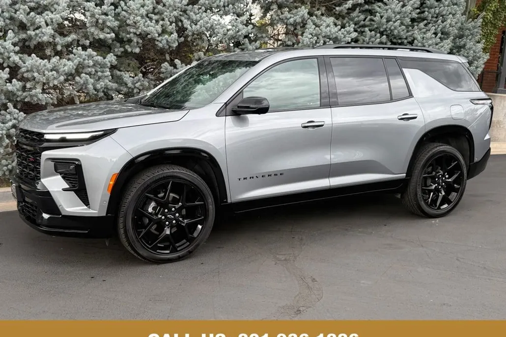 2024 Chevrolet Traverse RS photo 1