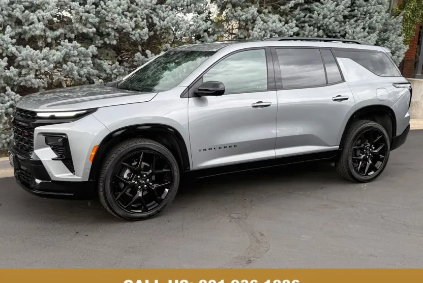 2024 Chevrolet Traverse RS photo 1