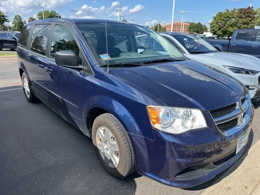 2012 Dodge Grand Caravan SE photo 1