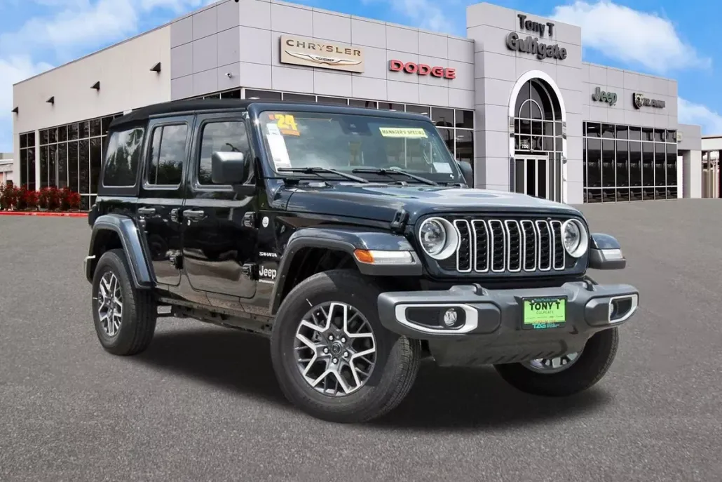 2024 Jeep Wrangler Sahara photo 1
