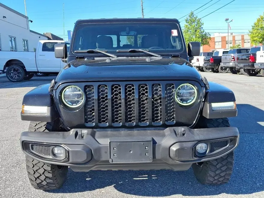 2021 Jeep Gladiator Willys photo 1