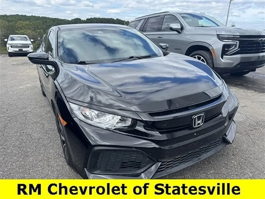 2017 Honda Civic LX photo 1