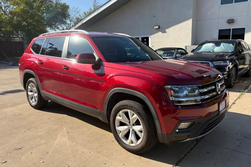 2019 Volkswagen Atlas V6 SE photo 1