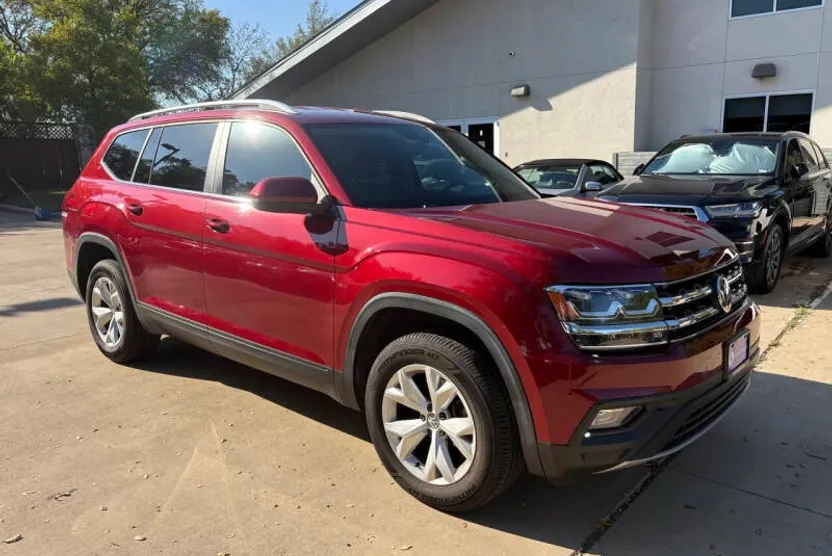 2019 Volkswagen Atlas V6 SE photo 1