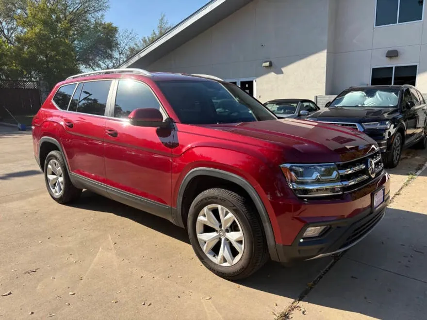 2019 Volkswagen Atlas V6 SE photo 1