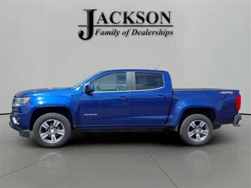 2017 Chevrolet Colorado LT photo 1