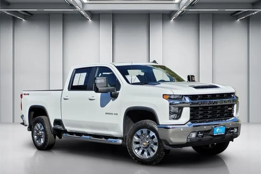 2023 Chevrolet Silverado 2500HD LT photo 1
