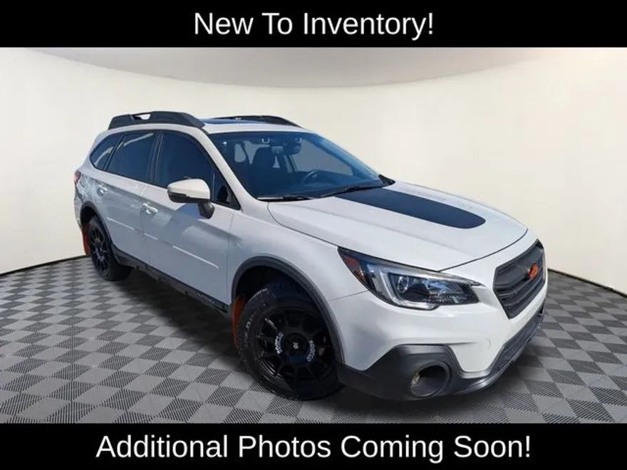 2018 Subaru Outback 2.5i Premium photo 1