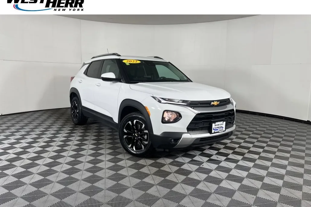 2022 Chevrolet Trailblazer LT photo 1