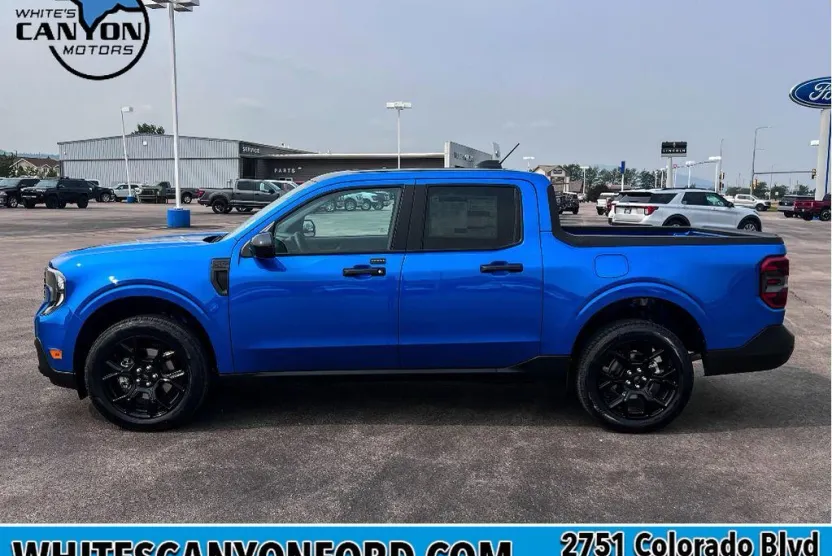 2025 Ford Maverick XLT photo 1