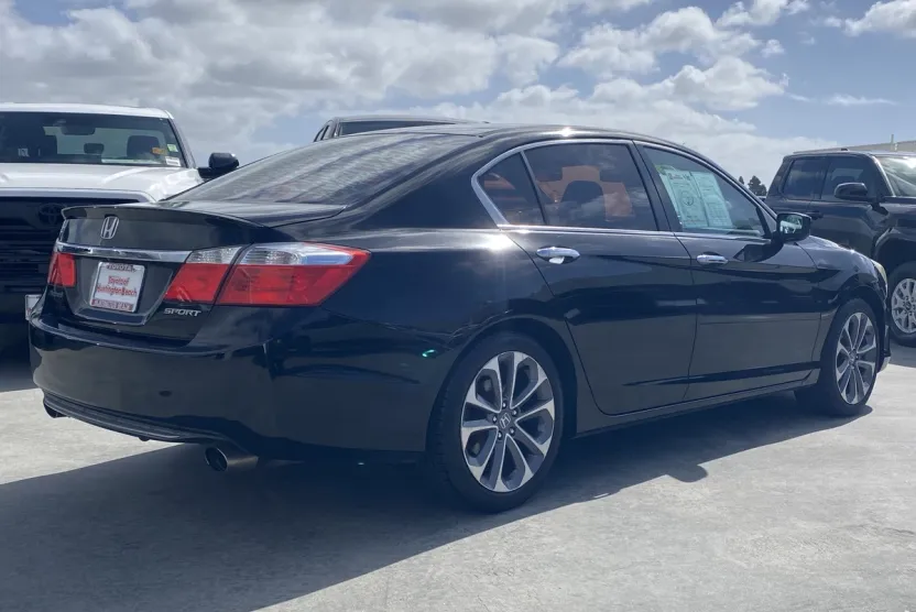 2015 Honda Accord Sport photo 1