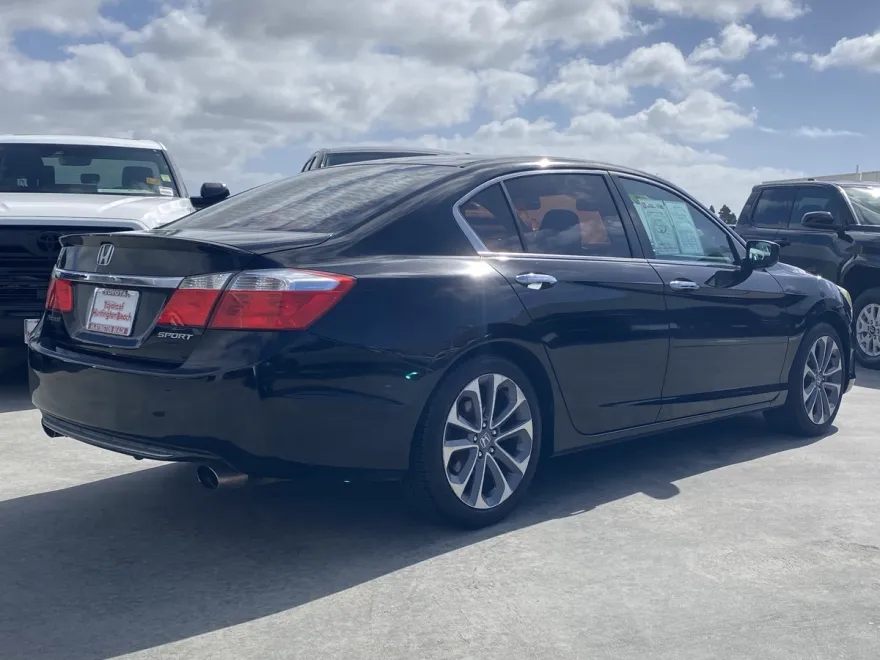 2015 Honda Accord Sport photo 1