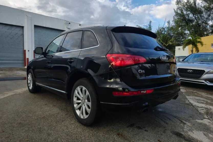 2014 Audi Q5 2.0T Premium Plus photo 1