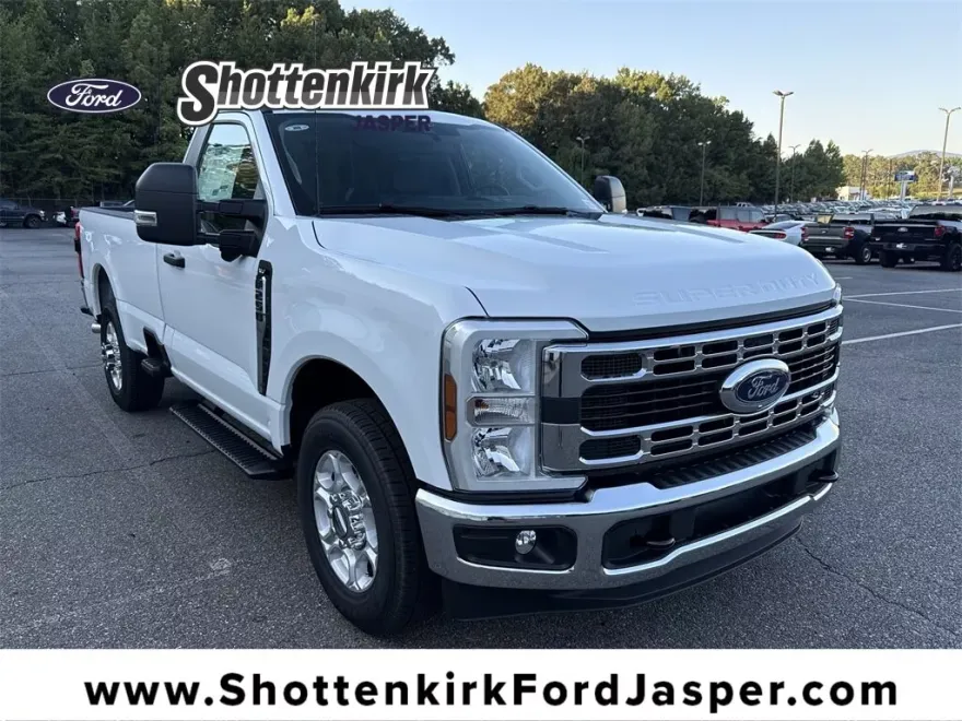 2026 Ford F-250 XLT photo 1