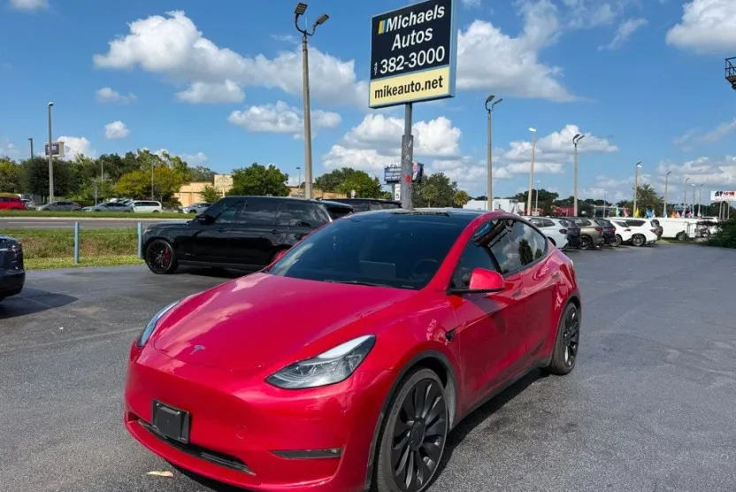2023 Tesla Model Y Performance photo 1