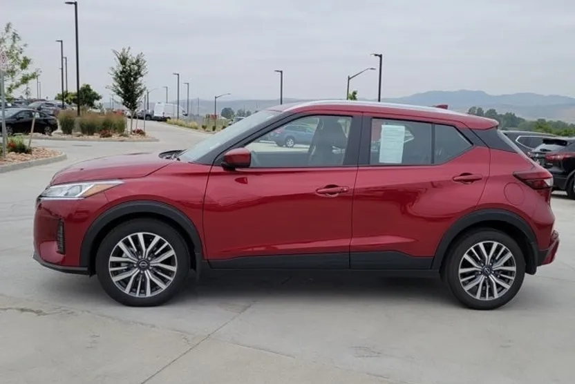 2024 Nissan Kicks SV photo 1