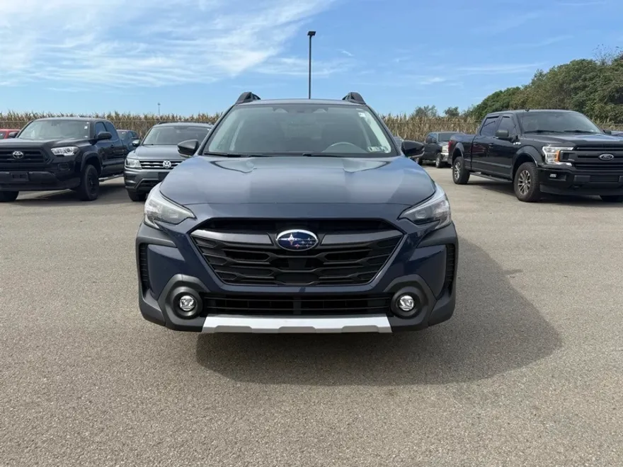 2023 Subaru Outback Limited XT photo 1