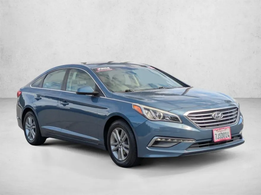 2015 Hyundai Sonata SE photo 1