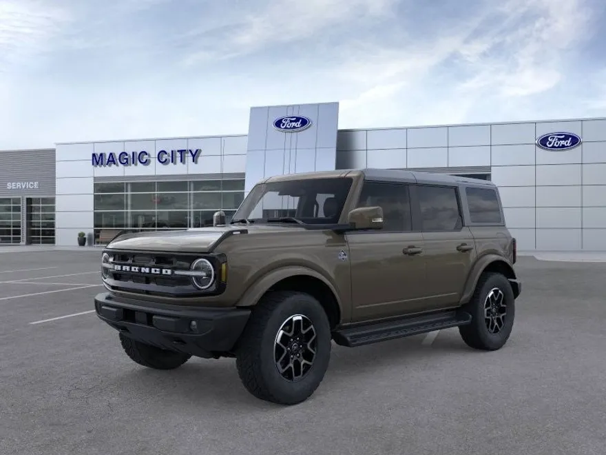 2025 Ford Bronco Outer Banks photo 1