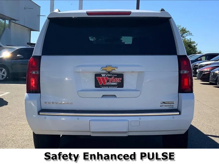 2017 Chevrolet Suburban 1500 Premier photo 1