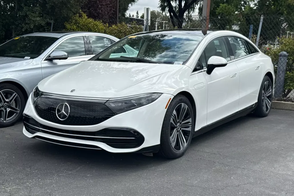 2023 Mercedes Benz EQS Sedan 450 photo 1
