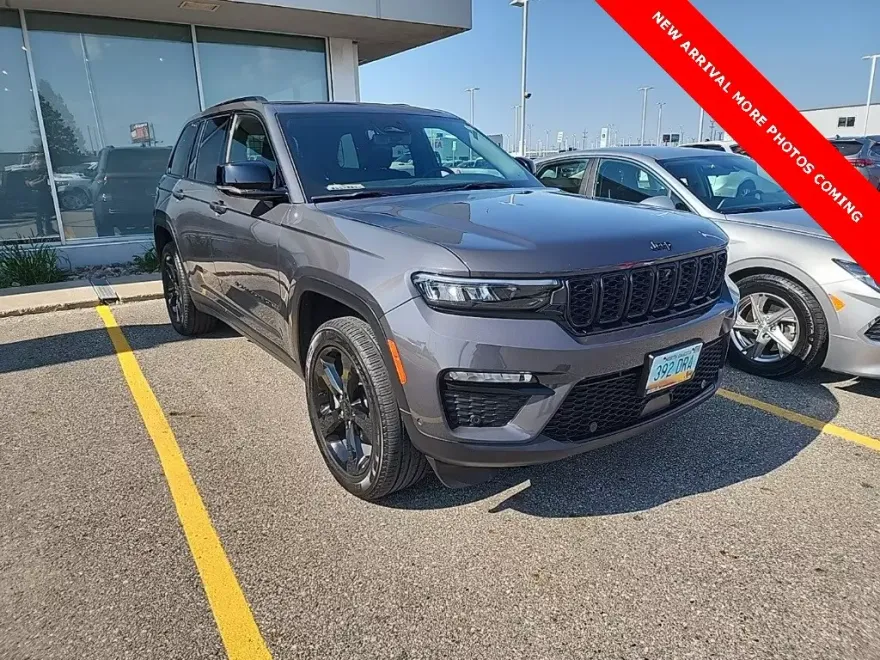 2024 Jeep Grand Cherokee Limited photo 1