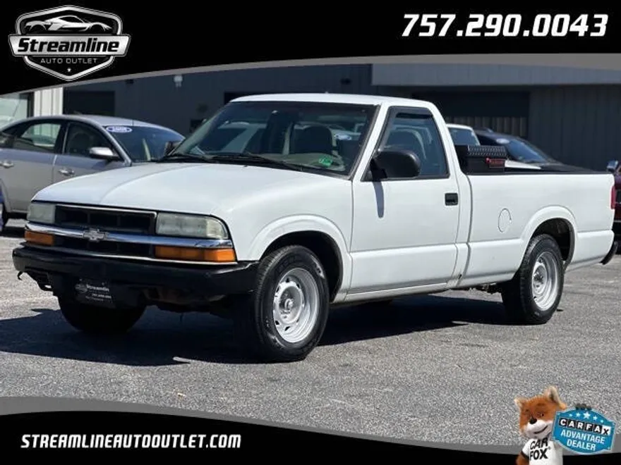 2003 Chevrolet S-10 Pickup photo 1