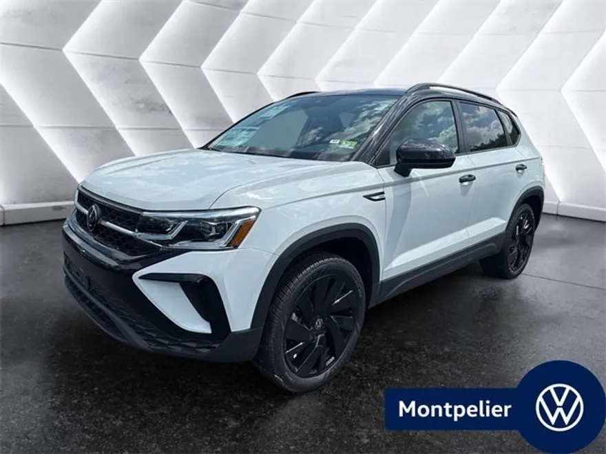 2024 Volkswagen Taos SE photo 1