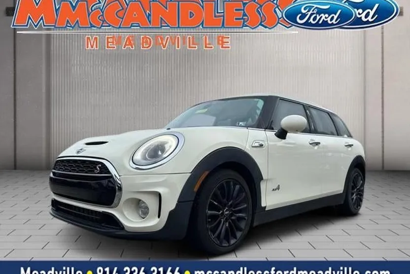 2017 Mini Clubman Base S ALL4 photo 1
